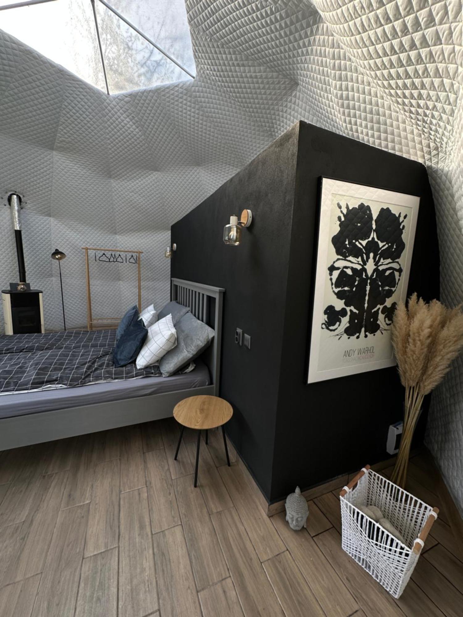 The Frog Glamping Hotel Horezu Exterior foto