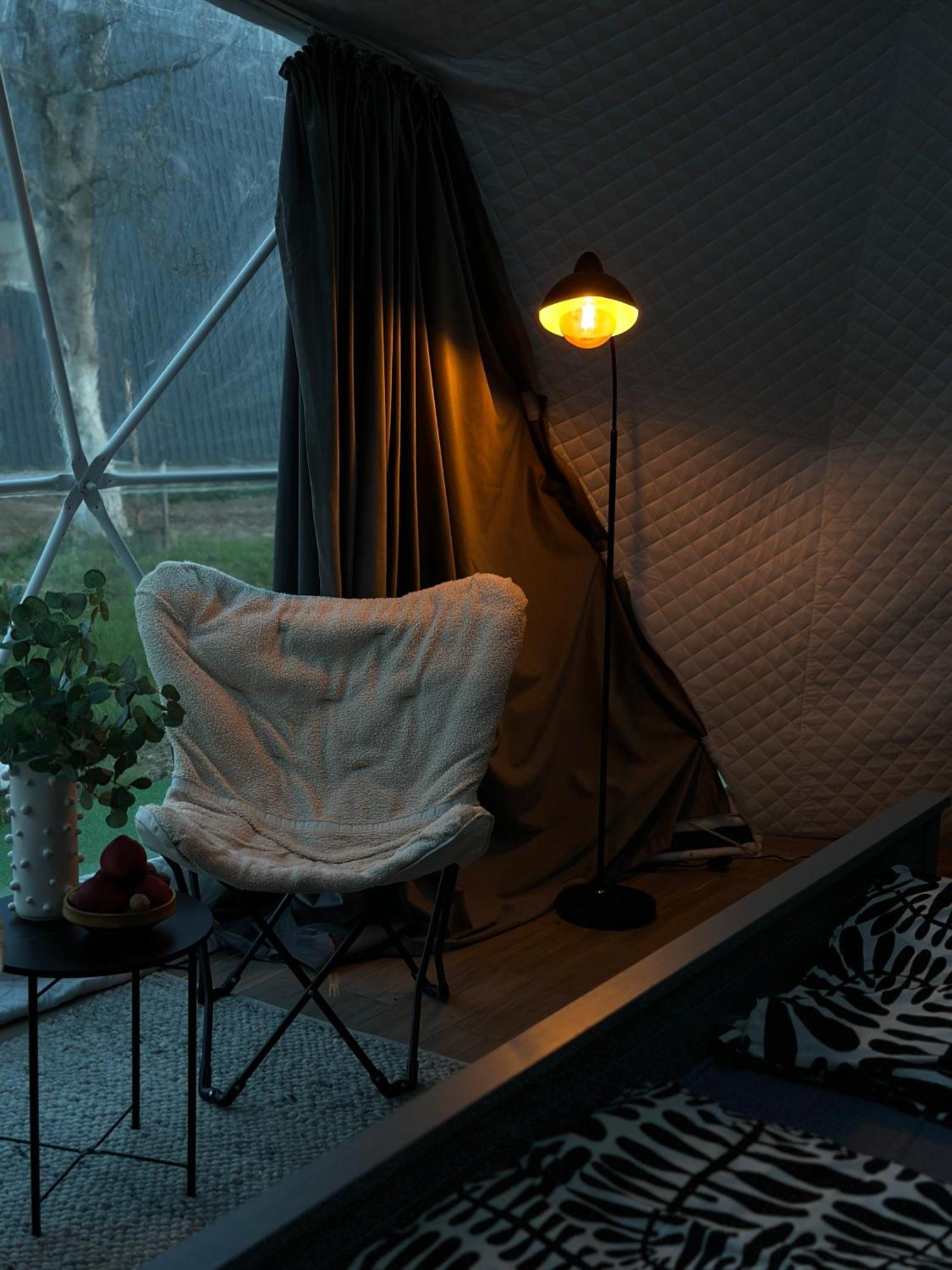 The Frog Glamping Hotel Horezu Exterior foto